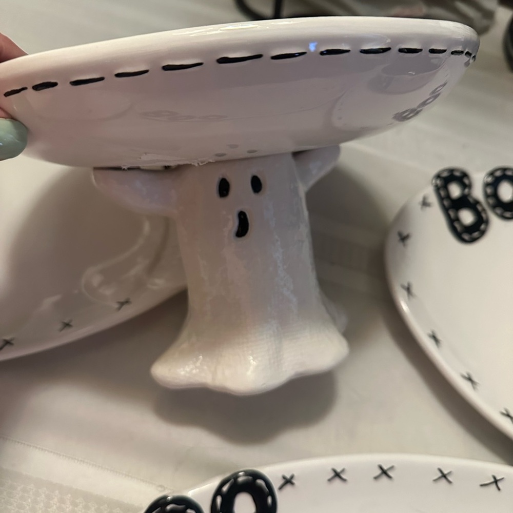 Potter’s Studio 2 Halloween Platters plus Cake Plate - Picture 3 of 3